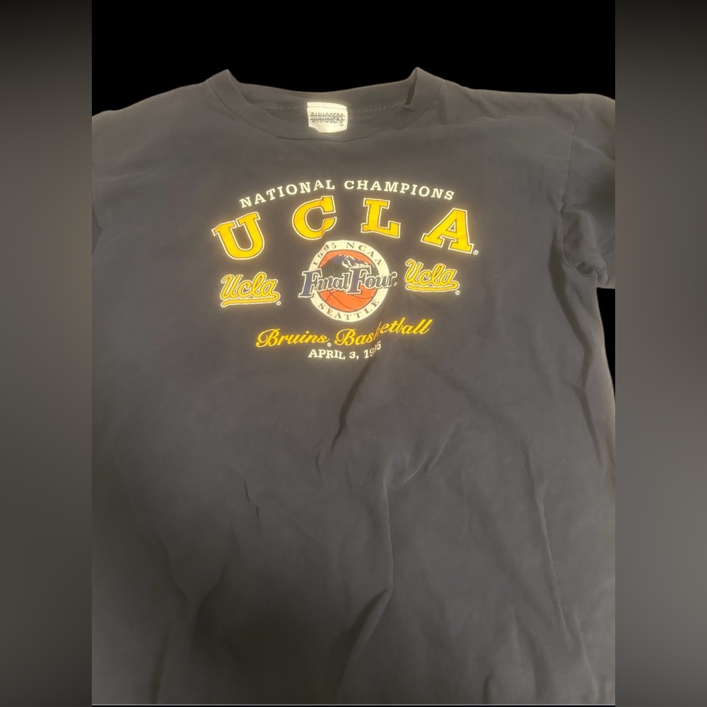 Vintages UCLA final 4 T-Shirt